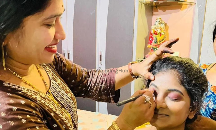 Renuka International Makeup Artist